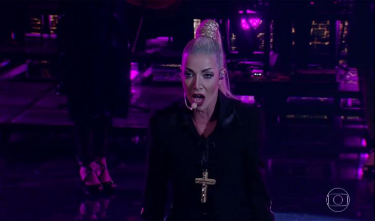 Luiza Possi caracterizada como Madonna