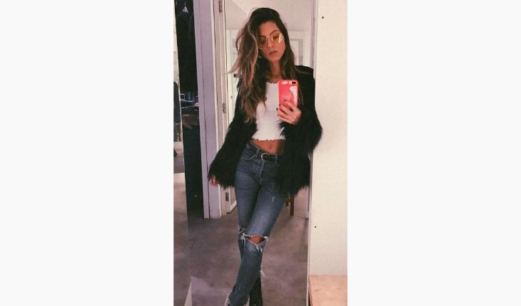 Giordana Serrano camiseta branca e casaco de pelos instagram