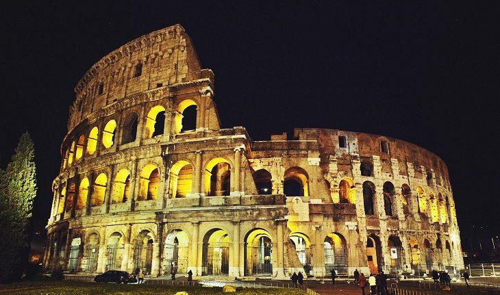 Coliseu de Roma, uma das 7 Maravilhas do Mundo Moderno