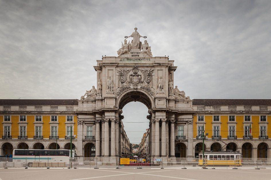 Foto do Arco Triunfal da Rua Augusta, em Lisboa.