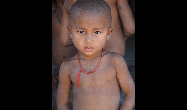 Imagem de um garoto indígena representando os nomes indígenas