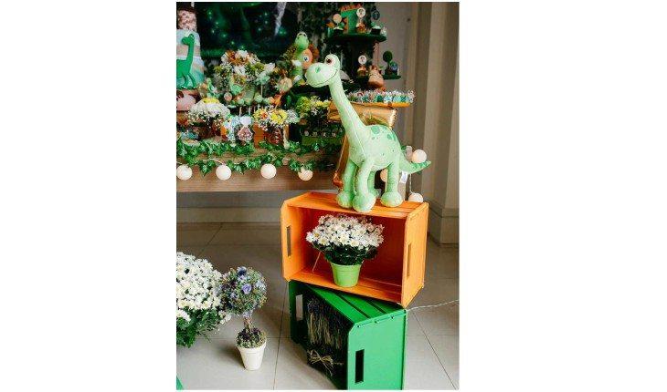 Faça uma festa infantil fera com decoração de dinossauro!