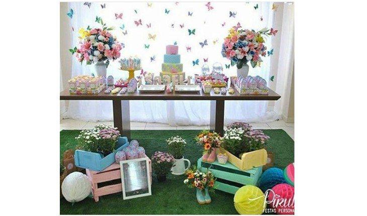 Tema de borboletas na decoração para festa infantil