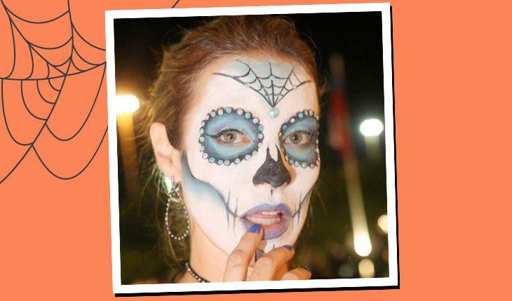Fantasias de Halloween dos famosos. Na foto, Luana Piovani maquiada de caveira mexicana