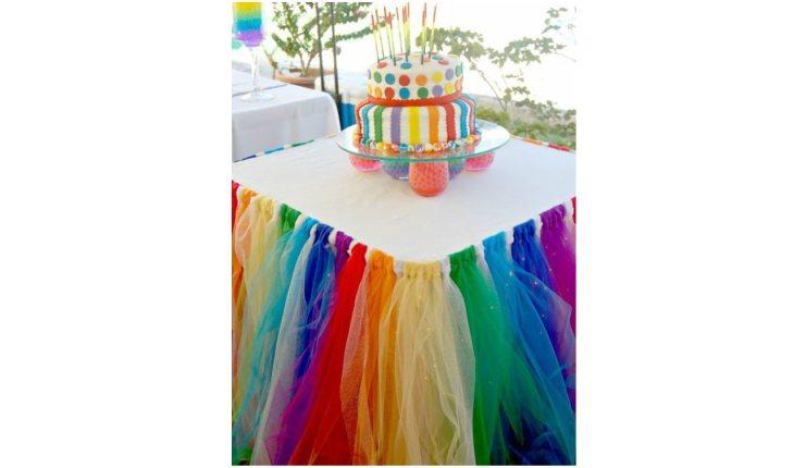 festa infantil com o tema arco-íris