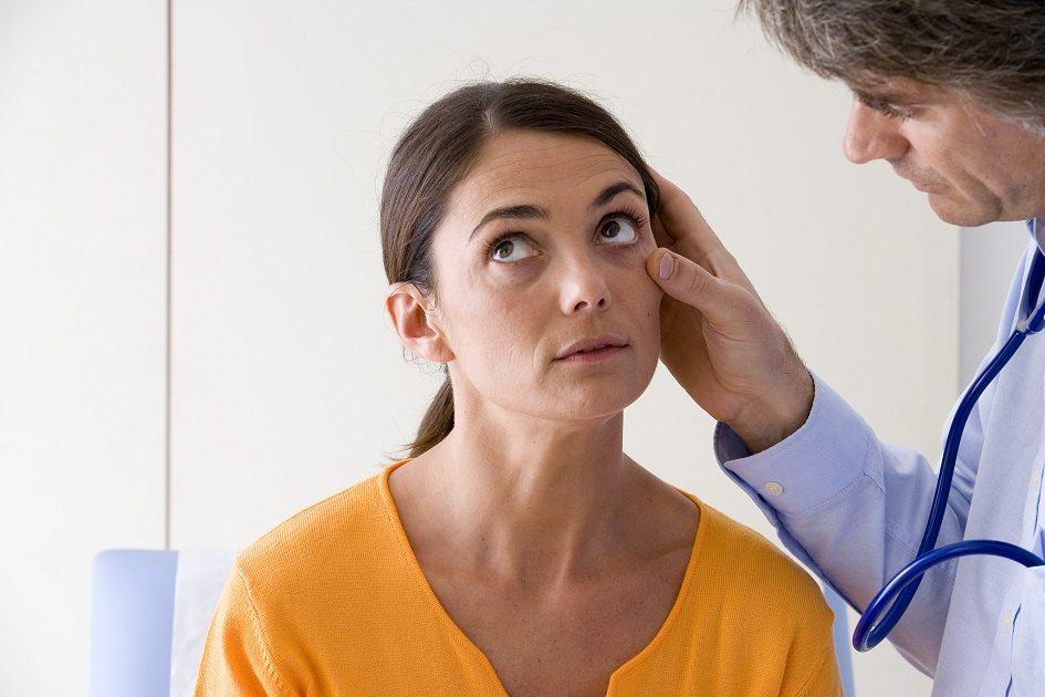 É importante ressaltar que o oftalmologista deve ser consultado com regularidade, pelo menos uma vez ao ano. FOTO: Shutterstock
