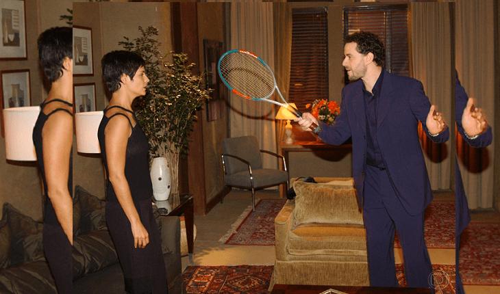 Violência doméstica nas novelas: histórias que retrataram o tema. Na foto, o personagem Marcos ameaçando Raquel com uma raquete.