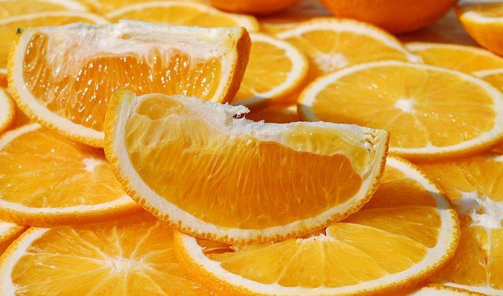 laranjas cortadas
