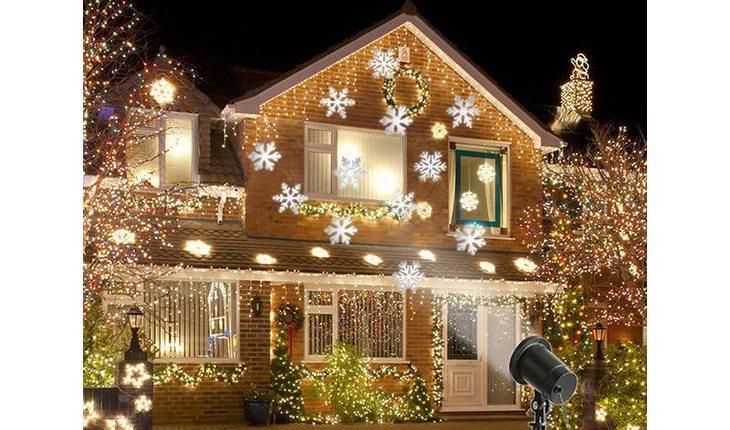 Projetor de luzes de Natal: veja ideias para usar a novidade na sua casa! |  Alto Astral