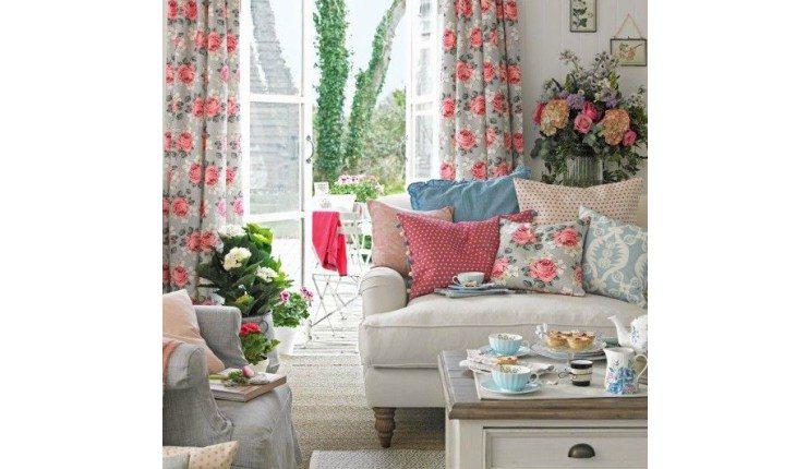 Detalhe floral na decoração: veja como usar na sua casa em 10 ideias lindas