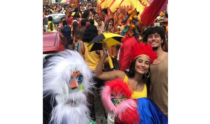 Fátima Bernardes e Tulio Gadelha no carnaval