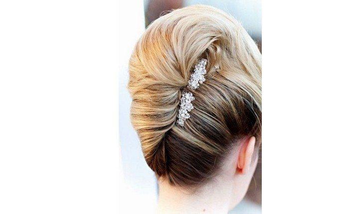 Inspirações de penteados para a mãe da noiva