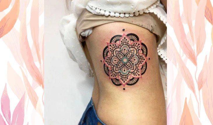 Tatuagens de mandalas. Na foto, uma mulher com tatuagem de mandala no corpo