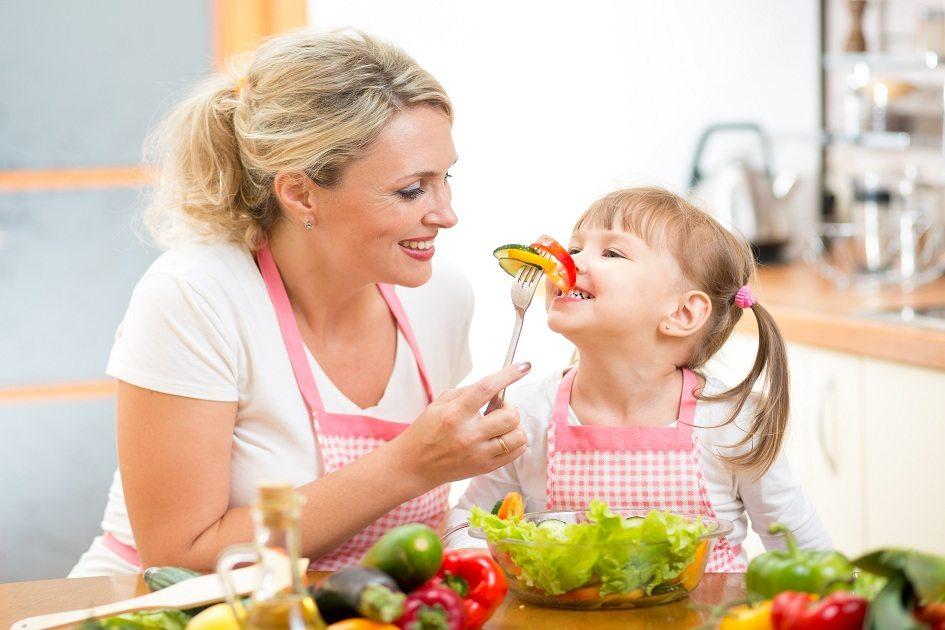 Alimentação saudável para os filhos: uma estratégia é a compensação por comer comidas nutritivas!