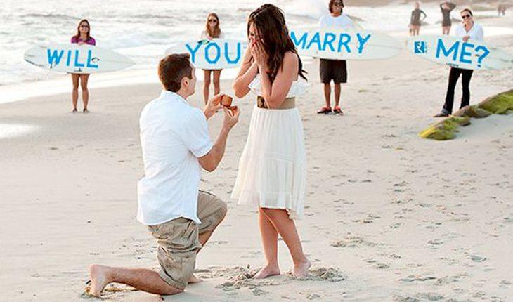 pedidos de casamento criativos na praia