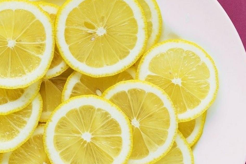 Limão emagrece: entenda os poderes dessa fruta para o seu corpo