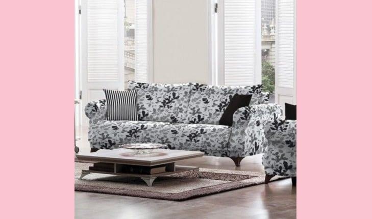 sofá estampado preto e branco