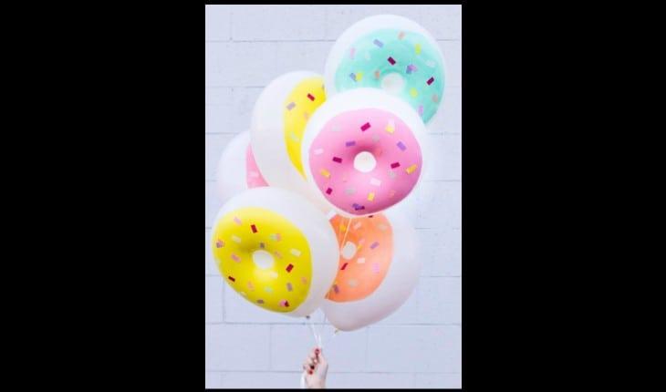 Inspire-se em ideias criativas para decorar os balões de festa para qualquer celebração