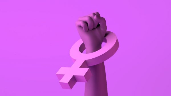 O mês de agosto recebe a cor lilás para simbolizar o combate à violência contra a mulher