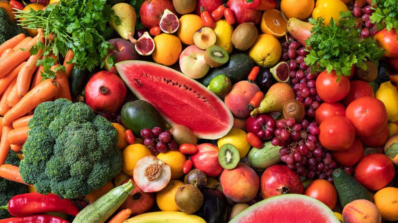Frutas e verduras contribuem com uma pele saudável
