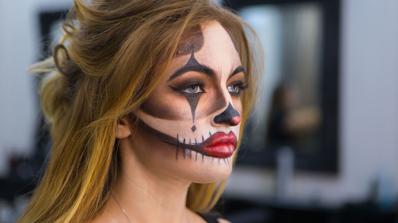 Veja tutoriais de maquiagem e arrase no Halloween