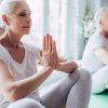Atividades como yoga e meditação ajudam a envelhecer bem