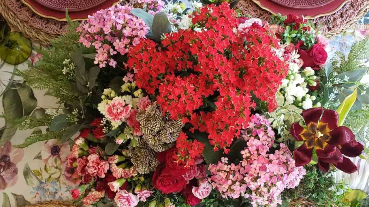 Flores promovem mais delicadeza à decoração de Dia das Mães