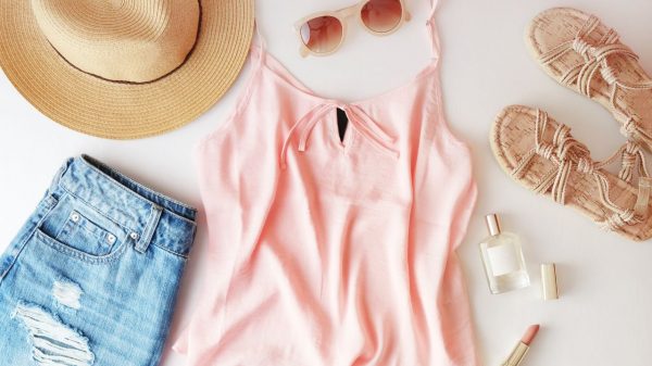 Verão: saiba como escolher roupas frescas para o calor