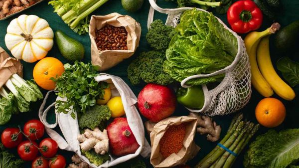 Especialistas esclarecem as principais dúvidas sobre a alimentação vegana, ainda alvo de muitos mitos e equívocos