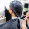 Dermatologista explica os cuidados que devem ser tomados para pintar os cabelos e preservar a saúde capilar