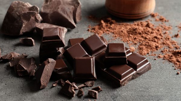 Tenha uma Páscoa saudável com o chocolate amargo